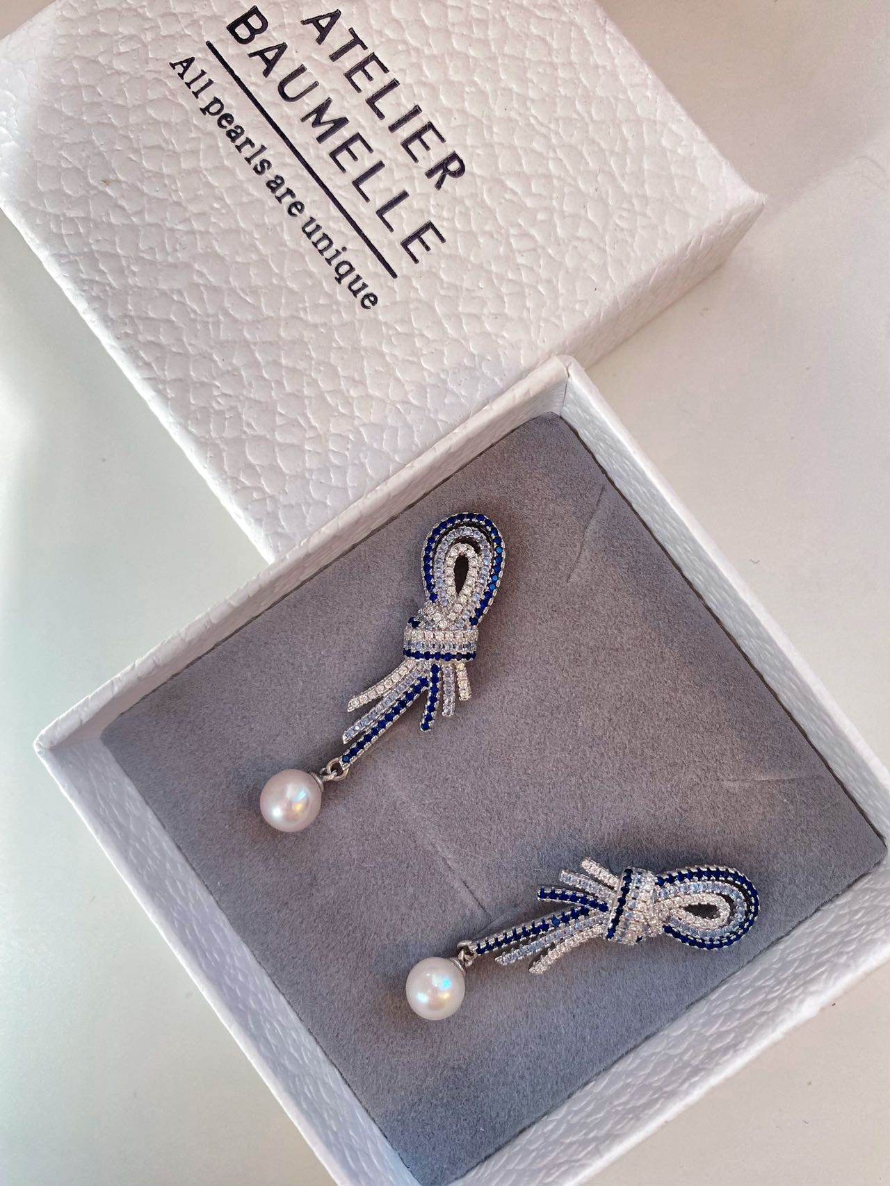 Blue ribbon earrings