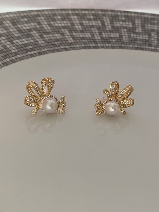 Fabriqué au Japon, Boucles d'oreilles nœud papillon