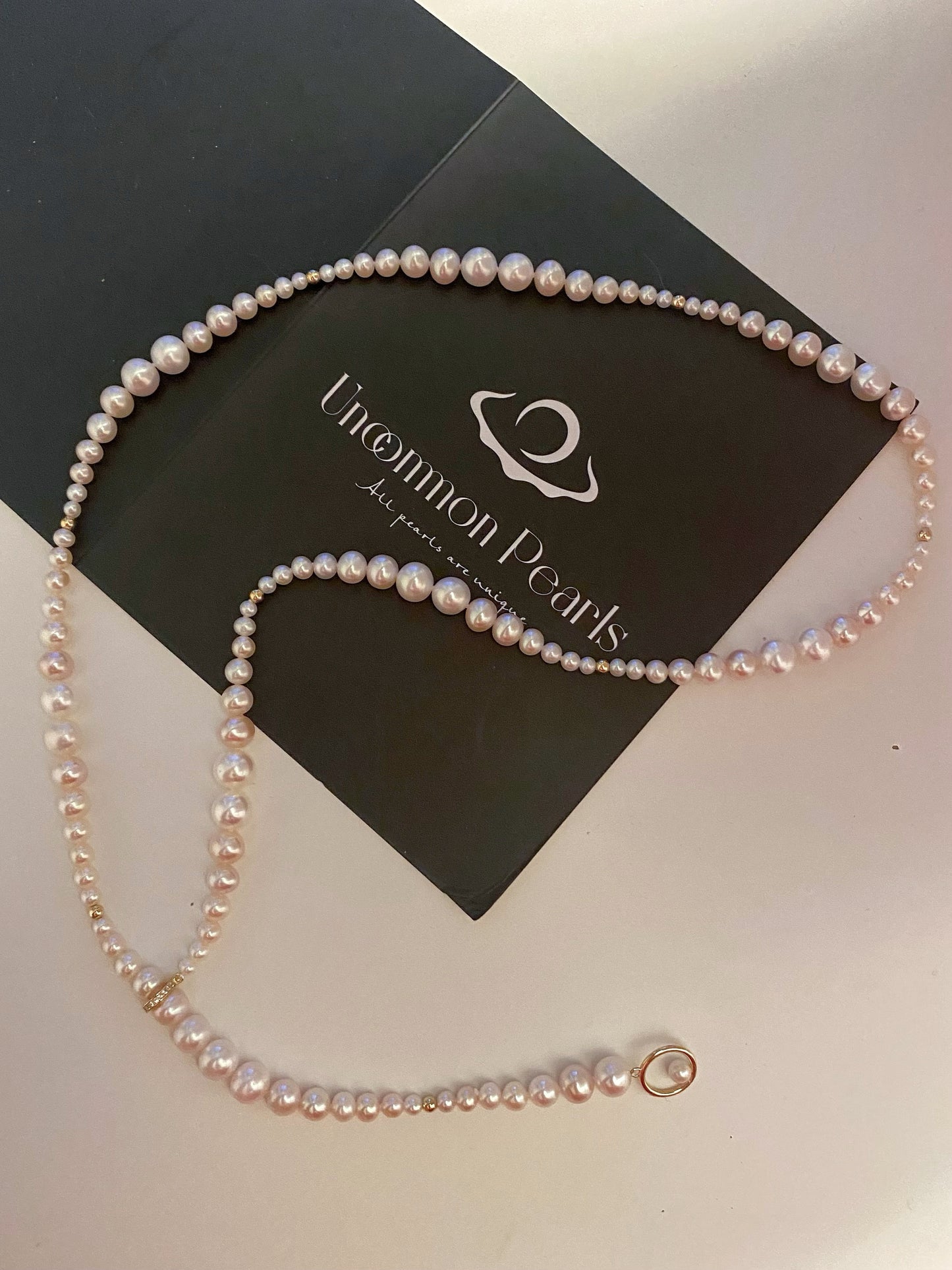 Y necklace with pearls of gradual sizes, 68cm