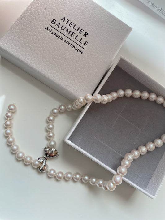 Bowknot pearl necklace