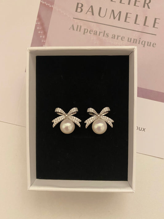 Bowknot pearl stud earrings