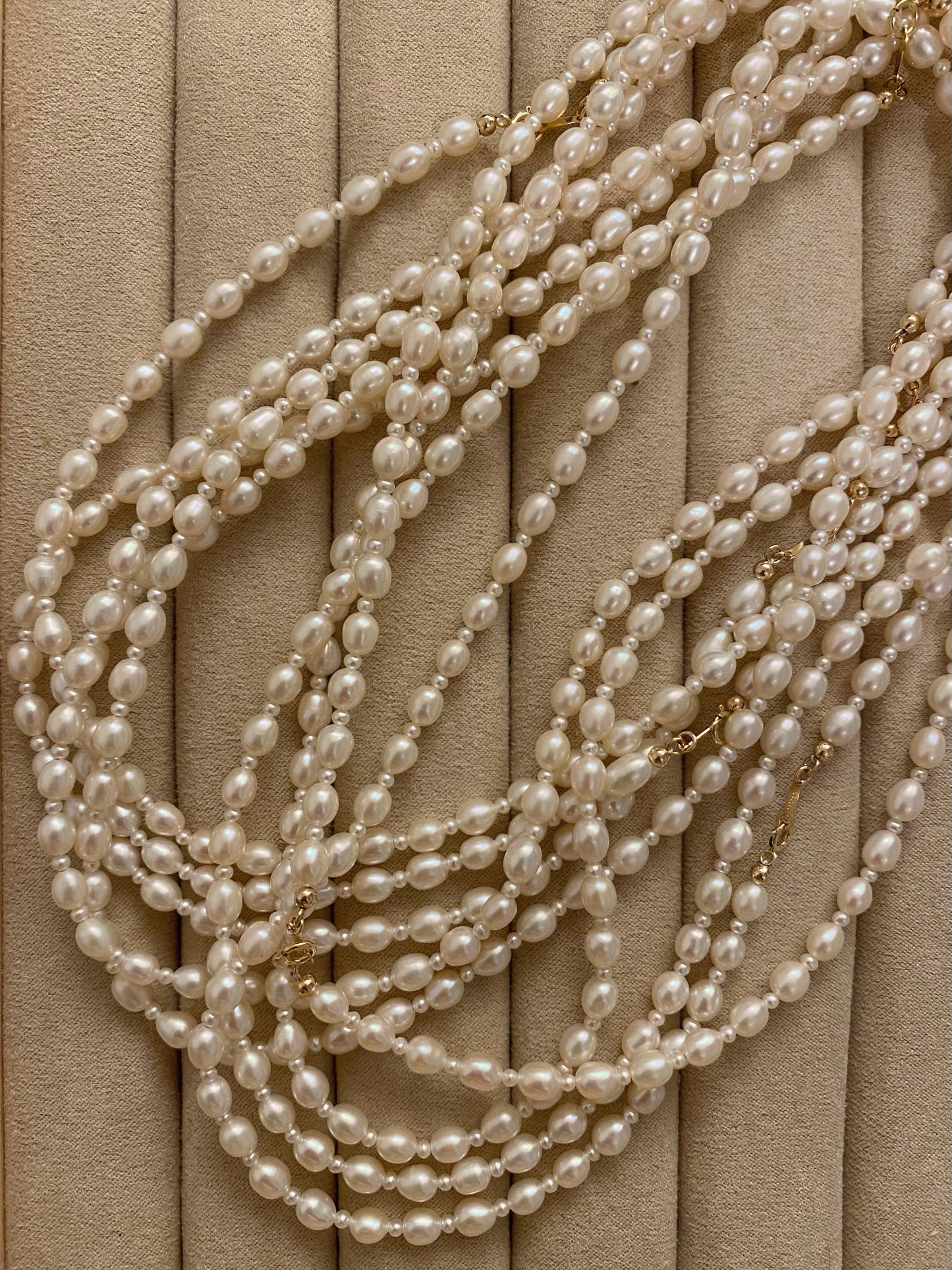 Interlaced oval pearl necklace, 4-5mm