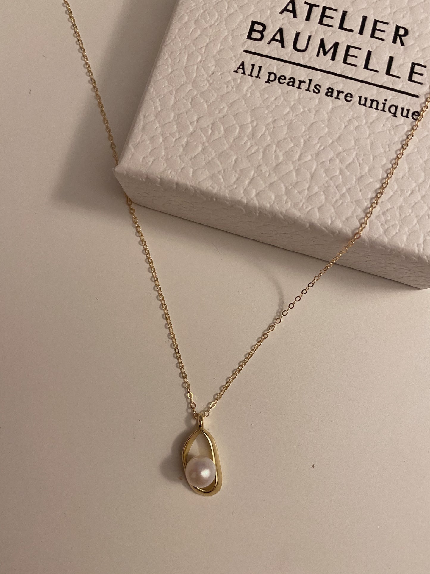 Peapod pearl necklace, adjustable length