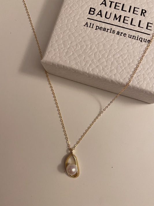 Peapod pearl necklace, adjustable length