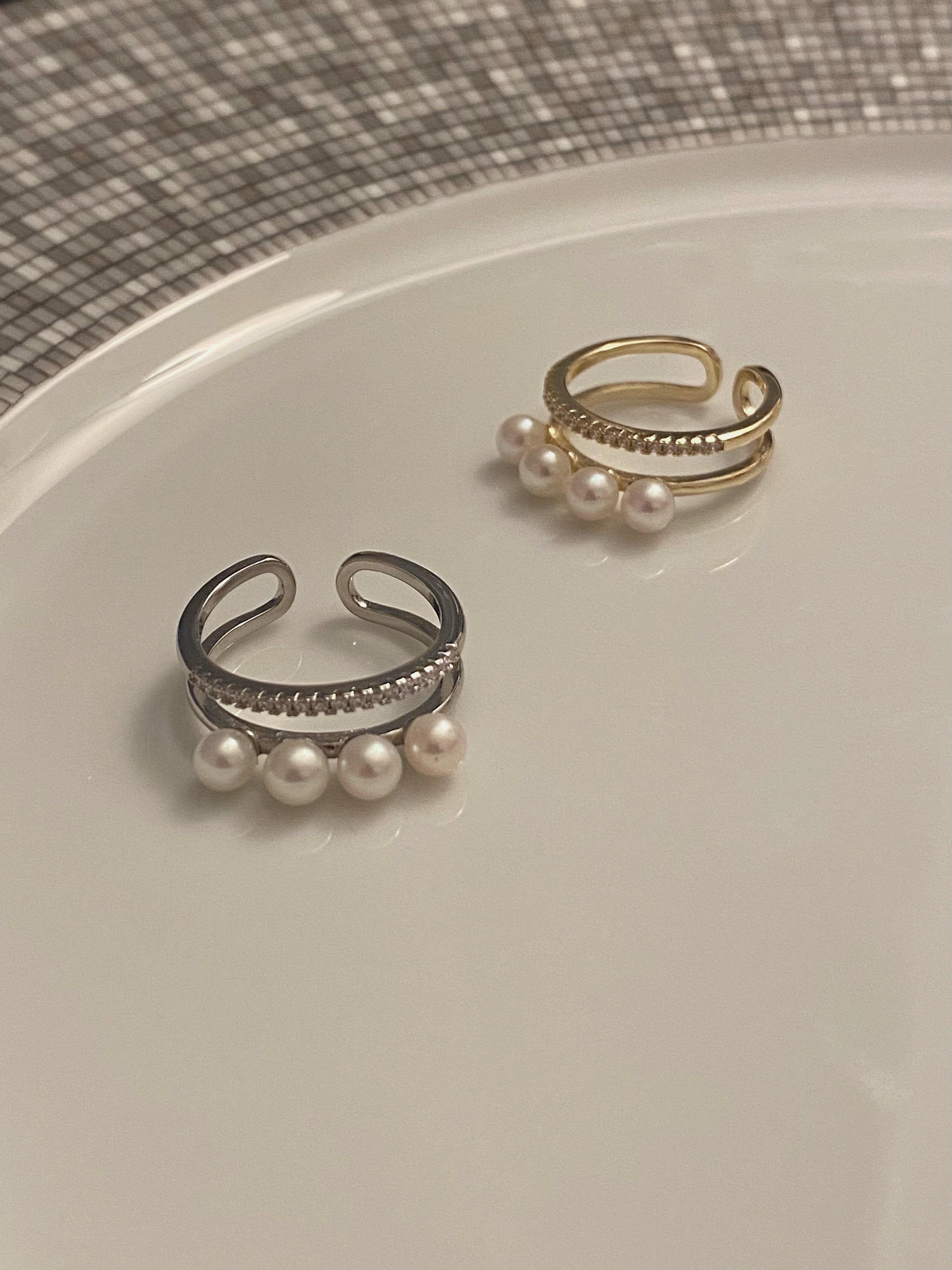 Bague avec 4 perles Uncommon Pearls