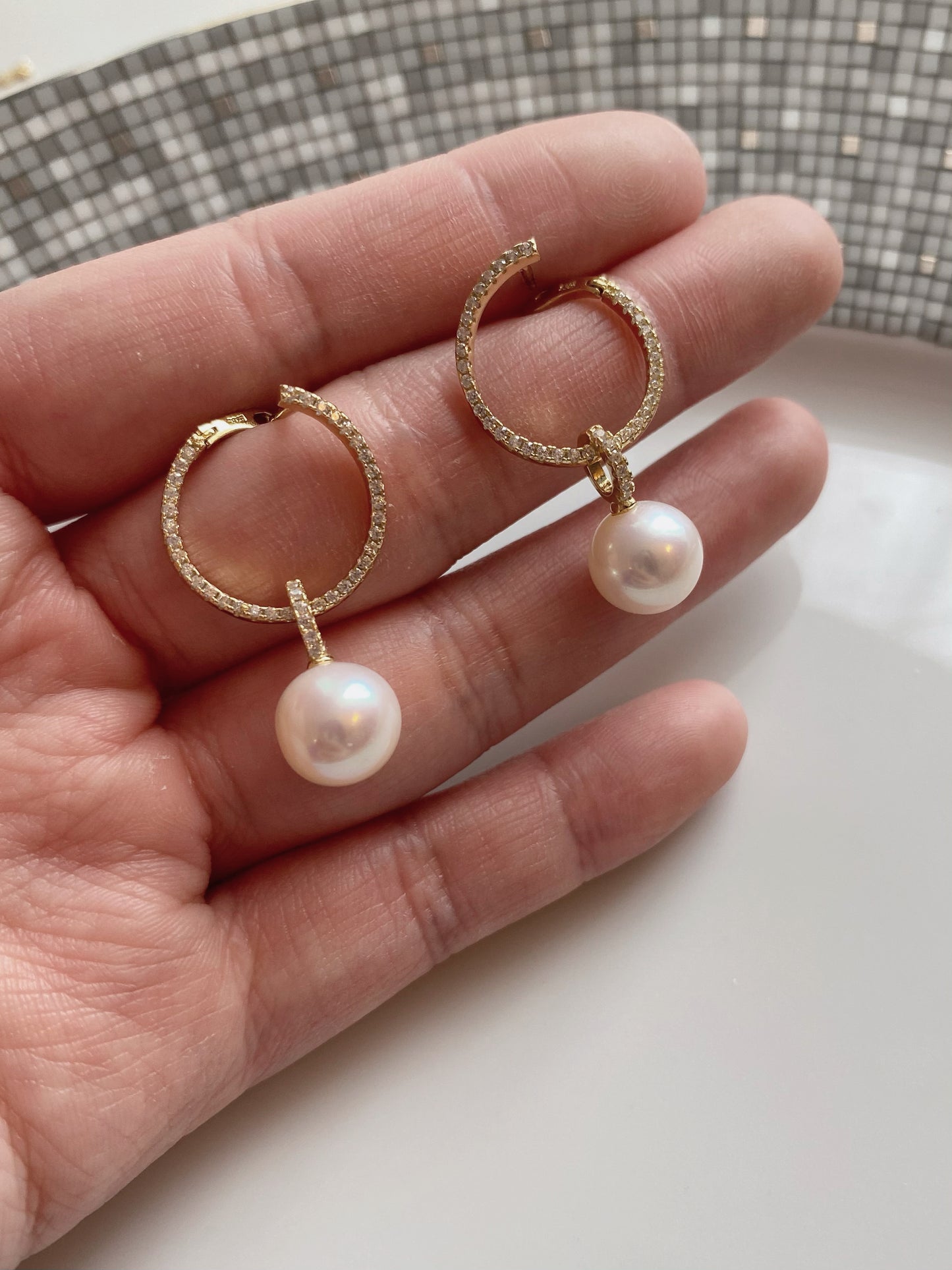 2 in 1, Pendant pearl hoop earrings