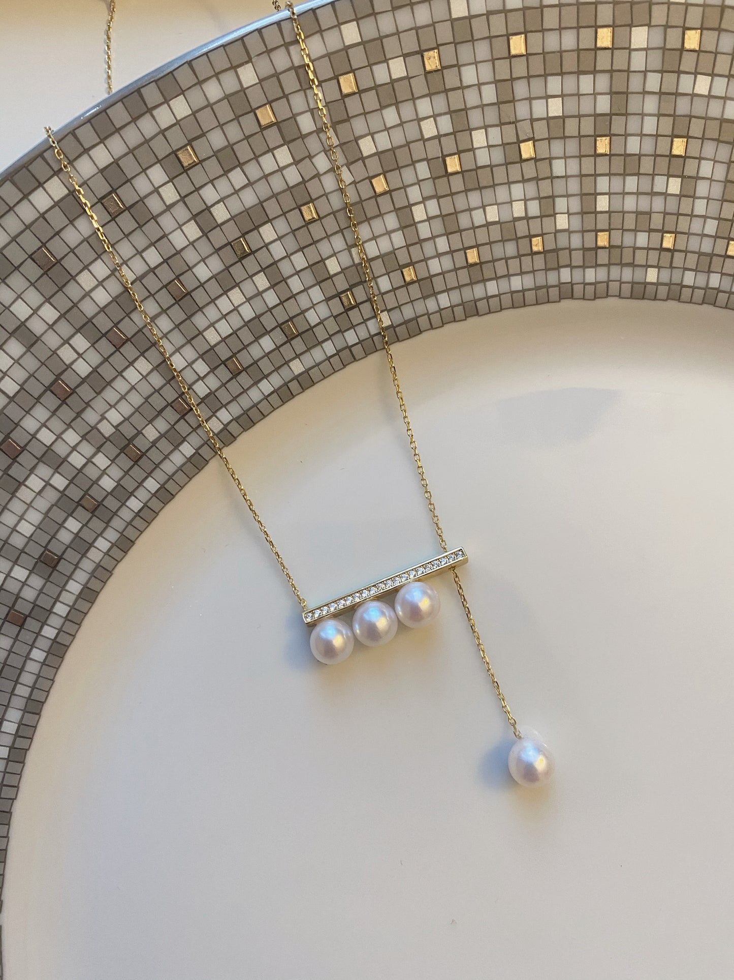 2 in 1, Balance bar pearl necklace