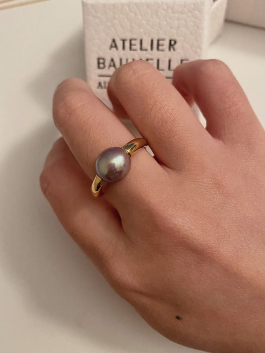 Oval pearl ring